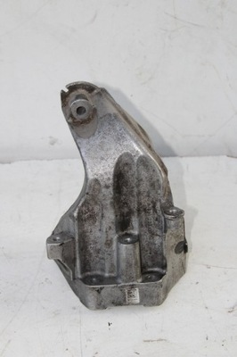 RANKENA PAGALVĖ VARIKLIO MERCEDES A6512230004 