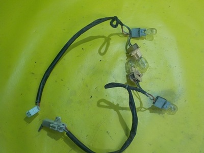 Toyota avensis verso цоколь лампочка фото №1