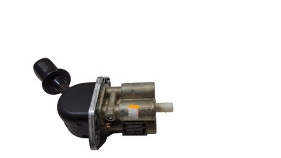 Клапан ручного тормоза mercedes actros 0481016603 фото №1