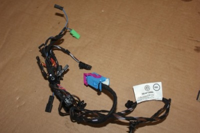 Джгут оббивка перед r vw passat b8 3g1971558a фото №1