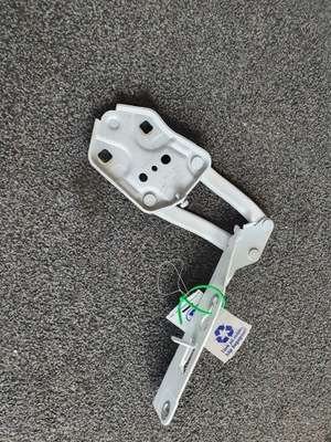 Петля капот лівий volvo xc40 фото №1