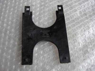 Audi a4 a5 защита кронштейн 8k0260753 фото №1