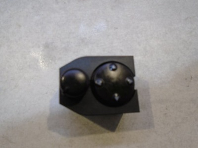 Перемикач регулювання дзеркал audi a3 8d0959565 фото №1