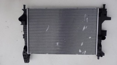 Радіатор води ford focus c-max 1.0 cv61-8005-vc фото №1