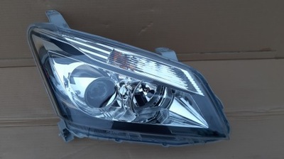 Isuzu mu-x лампа передня права лінза оригінал фото №1