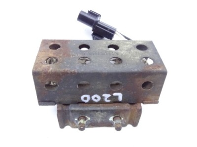 Mitsubishi l200 96-06 резистор вентиляторов фото №1