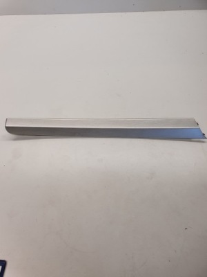 Молдинг декори двері audi q7 4l0867420 фото №1