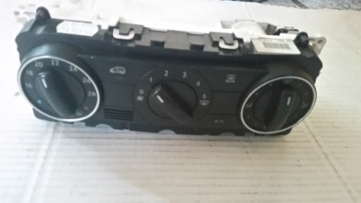 Панель кондиционера mercedes a1698301585 фото №1
