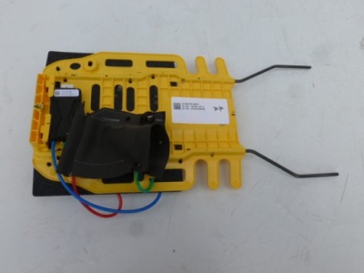 Подушка правая tesla 3 nowa 1118494-00-c фото №1