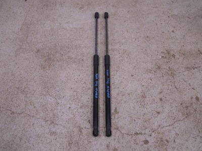 Привід амортизатор кришки багажника skoda rapid фото №1