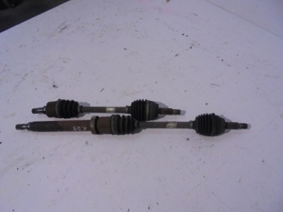 Приводной вал правый  перед ford fiesta mk7 1.25 16v фото №1