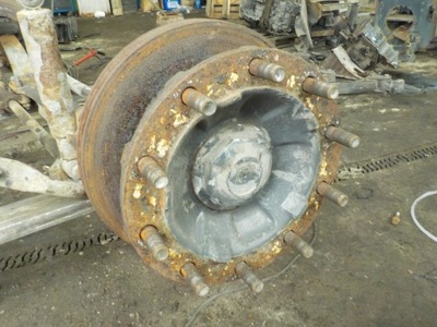 Magnum 440 dxi ступиця правий перед 10 шпилька фото №1