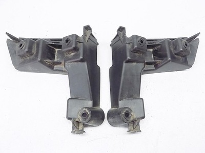 Volvo оригінальний номер 30678650 30678651 напрямна бампера фото №1