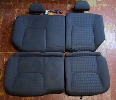 Honda civic vii hb 5d заднє сидіння задня фото №1