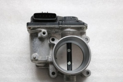 Mazda cx3 дросельна заслінка 2.0 pe0113640b , фото №1