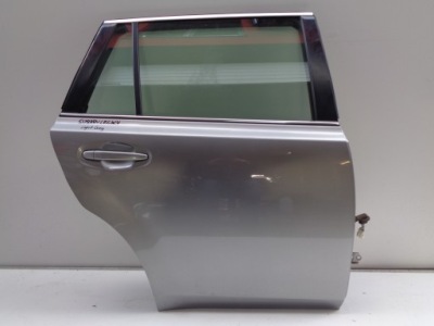 Дверь правое задние subaru legacy kombi 09- фото №1