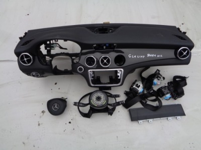 Панель приладів панель  подушки безпеки mercedes gla рестайлінг  w156 фото №1