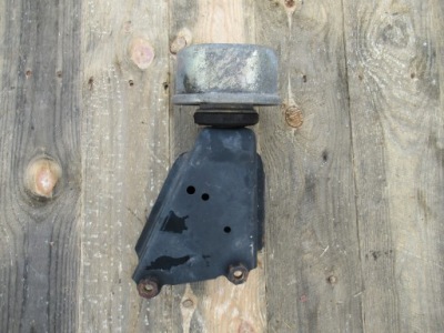 Подушка двигателя vw t4 multivan 701199201h фото №1