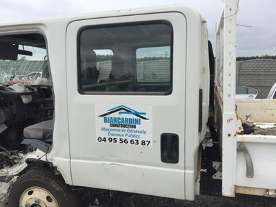 Isuzu n35 дверь левая задние фото №1