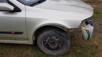 Renault laguna 2 крыло 190 фото №1