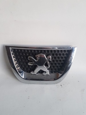 PEUGEOT 3008 ZNACZEK EMBLEMAT W ZDERZAK PRZÓD