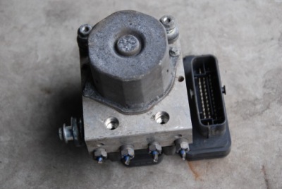 Насос abs ford transit mk8 bk31-2c405-ad фото №1