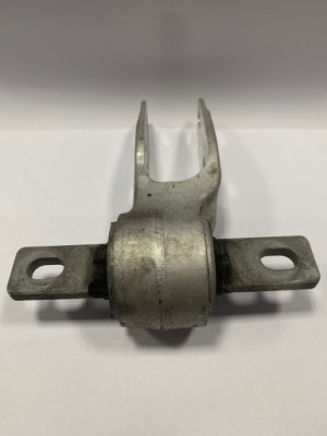 Tesla model s x кронштейн двигателя cukierek 1055366-00-f фото №1