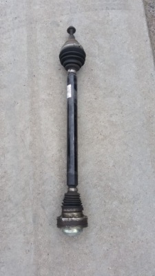 Привідний вал правий 1.8b vw seat skoda audi 3q0407272c фото №1