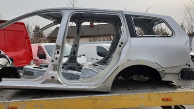 Крила задні dacia logan mcv 17r фото №1