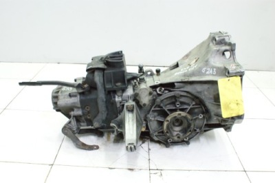Audi 100 c3 2.2 turbo коробка передач передач aps 185tys фото №1
