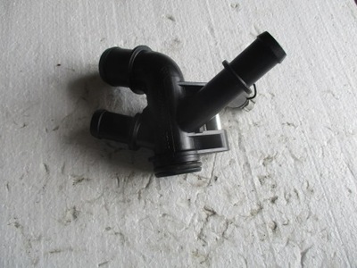 Корпус термостат ds7g-8k556-cc фото №1