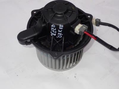 Kia ceed 06-12 вентилятор обігрівача повітродувка фото №1