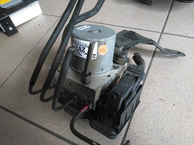 Hyundai veloster 2011 насос abs 58920-2v200 фото №1