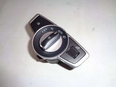 Переключатель света mercedes-benz оригинальный номер a2059051810 фото №1