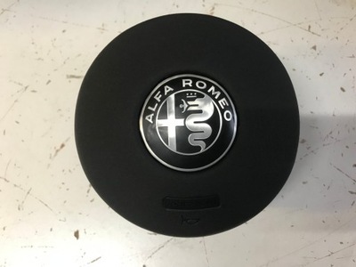 Alfa romeo giulia usa подушка безопасности подушка водителя фото №1