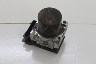 Насос abs toyota avensis t25 04-07r 2.0 d4d фото №1