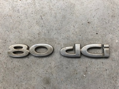 Значок емблема na двері 80 dci trafic vivaro фото №1