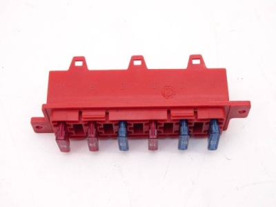 Iveco stralis hi-way euro 6 коробка запобіжників фото №1