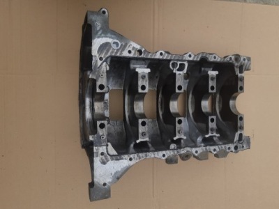 Dół блок двигателя 1.6 hdi 9685737310 фото №1