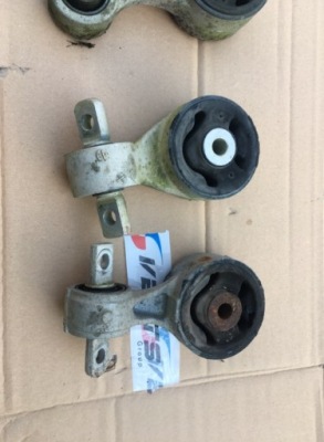 Кронштейн подушка коробки honda civic viii ufo_06-11 фото №1