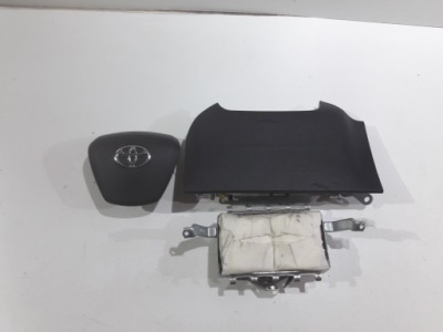 Toyota verso подушка безпеки водія пасажира коліно фото №1