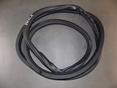 Touareg 7p прокладка двері задня 2 7p0867367d фото №1