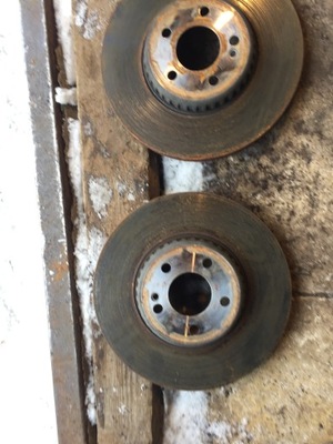 Mercedes w205 4matic гальмівні диски задня гальмівні колодки акція фото №1