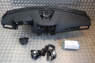 Консоль панель приладів шкіра maserati levante фото №1