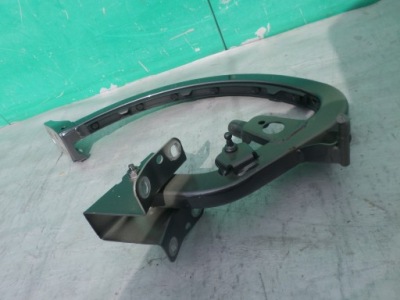 Audi a3 sedan петля кришки лівий задня багажника фото №1