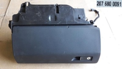 Бардачок пасажира mercedes e 207 w207 2076800091 фото №1