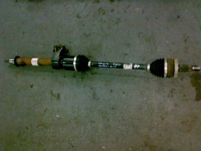 Hyundai tucson ii kia sportage iv 2018 - приводной вал правая 1.6crdi 2wd m/t фото №1