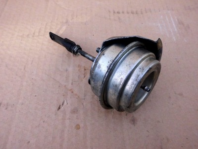 Клапан актуатор турбины турбины opel zafira b 1.9 cdti 150 фото №1