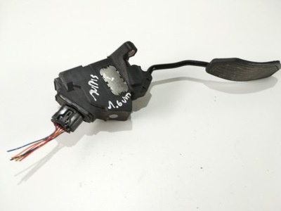 Педаль потенциометр газа 1.6 vvt-i toyota auris i фото №1