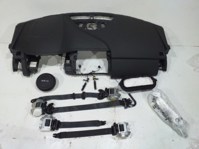 Jaguar e-pace приборная панель консоль подушка безопасности подушки безопасности ремни фото №1